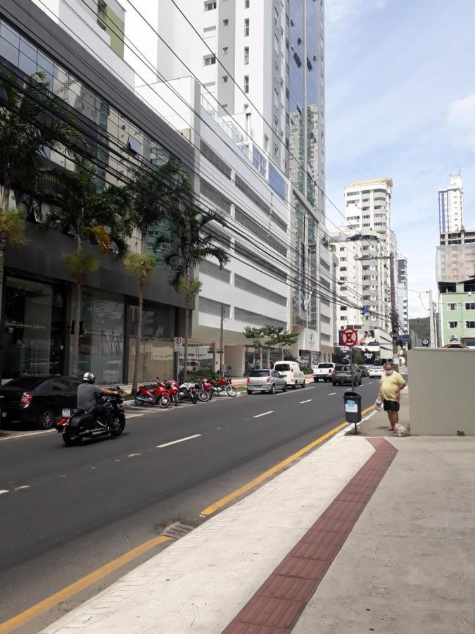 Otimo Apto. 180 Metros Do Mar Balneário Camboriú Eksteriør bilde